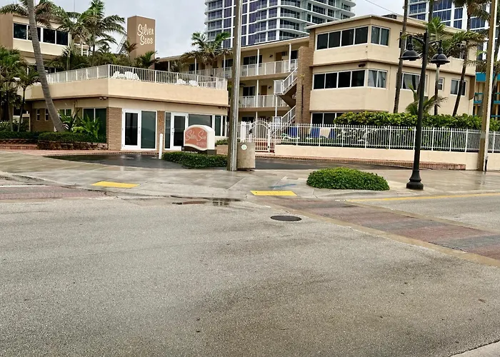 Self catering: Silver Seas Beach Resort