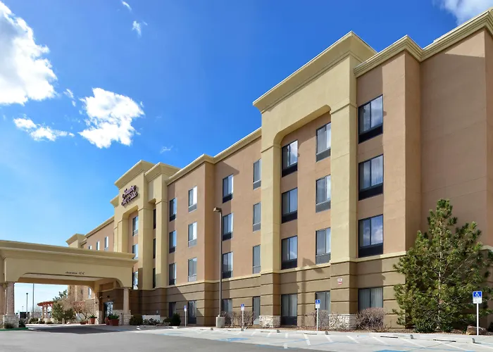 Cheap hotels Hampton Inn & Suites - Coors Road