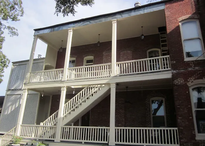 Baer House Inn