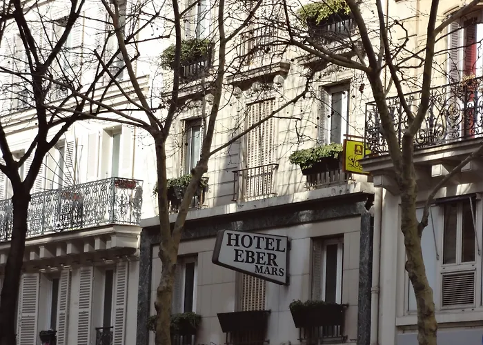 Romantic hotels Le Cercle Tour Eiffel