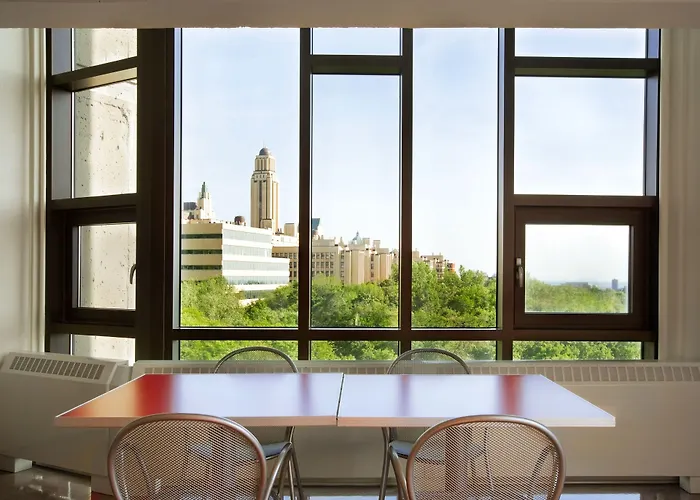 Motels Zum Mtl Auberge D'Ete - Universite De Montreal