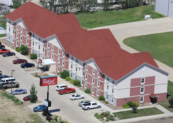 Red Roof Inn & Suites Dickinson