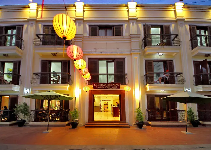 Hotel: Golden River Hotel