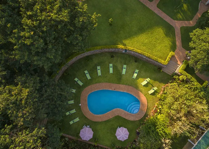 Family Hotel: Batonka Guest Lodge