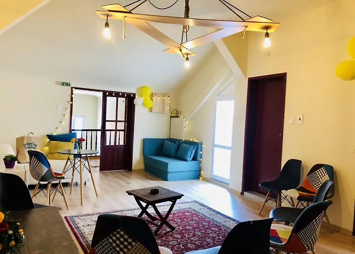 Skyler Guest House