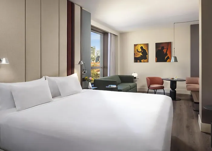 Hotel perto da faculdade: Nh Barcelona Diagonal Center