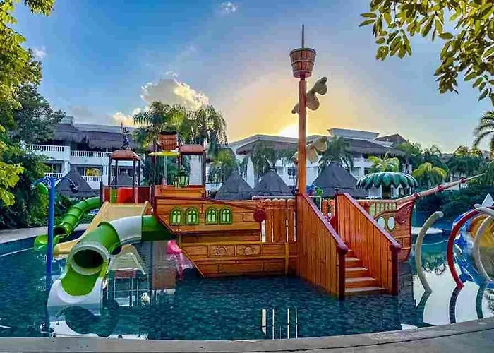 Grand Riviera Princess