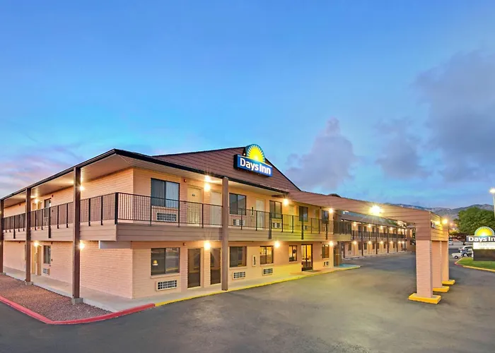 Cheap hotel: Days Inn By Wyndham East Albuquerque 'Newly Renovated'
