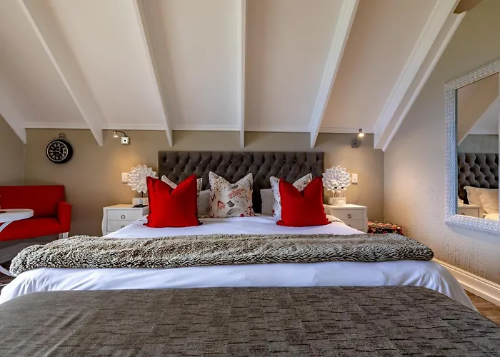 5 star hotels Loerie'S Call Guesthouse