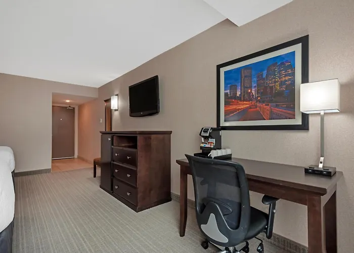 Best Western Plus Port O'Call Hotel