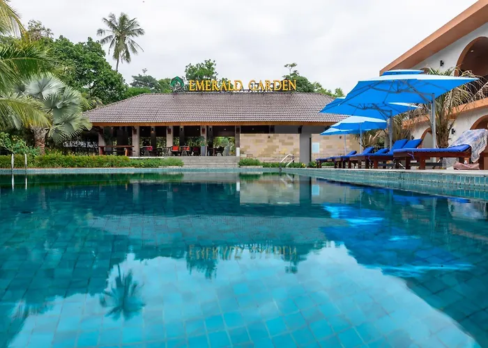 Beach Hotels Emerald Garden Retreat