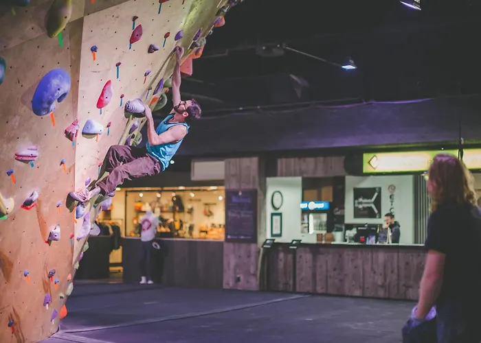 Whitney Peak Hotel Reno, Tapestry Collection By Hilton