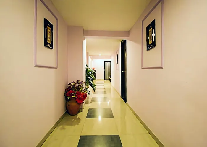 Hotel The B House Goa