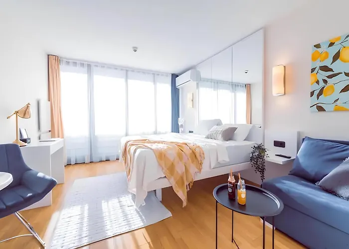 P A O R A M A H O T E L Orbi City Sea View B A T U M I