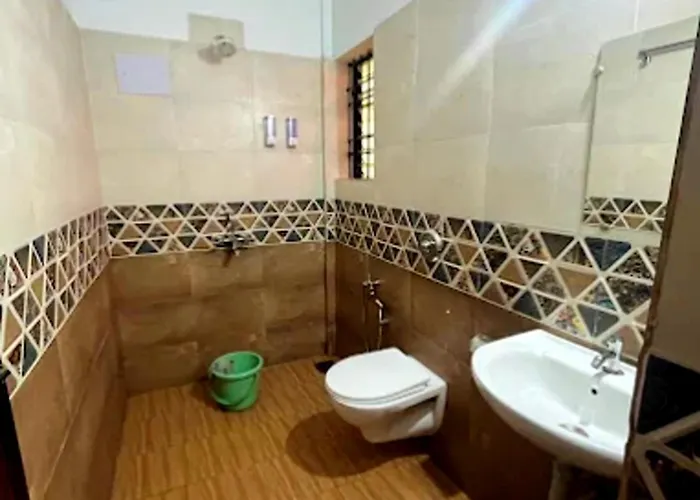 Hotel The B House Goa