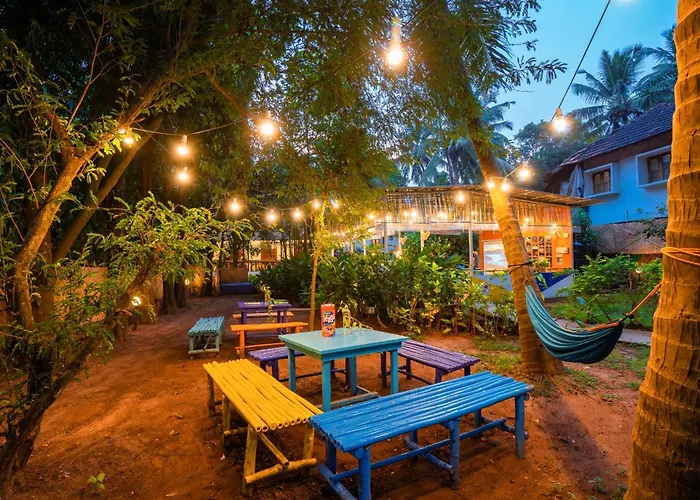 Gostops Lite Goa, Calangute