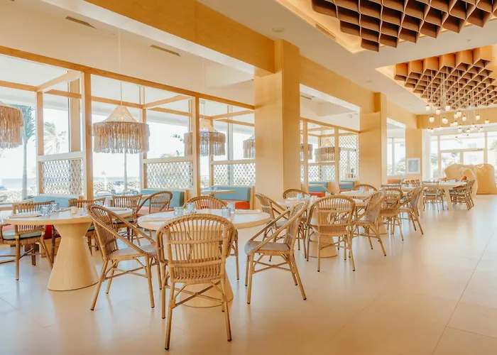 Luxury hotel only: Joia Aruba By Iberostar