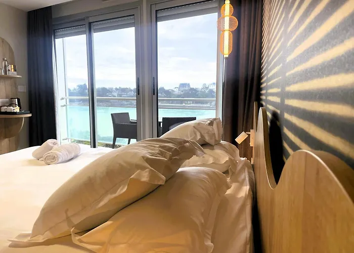 Le Crystal Dinard, Sure Collection By Best Western