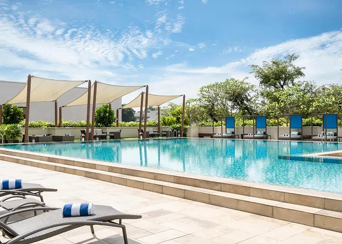 In Luxury hotels Orchard Rendezvous By Far East Hospitality