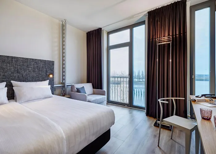 Jacuzzi hotel: Innside By Melia Bremen