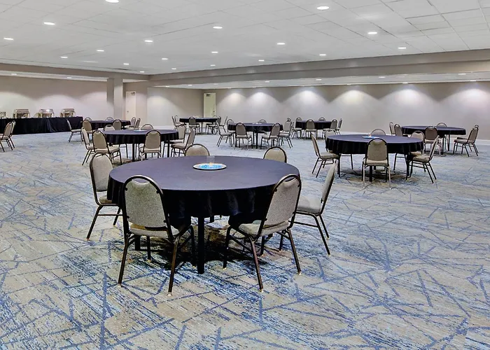 Ping pong hotels Holiday Inn Express Nashville-Downtown - Broadway By Ihg