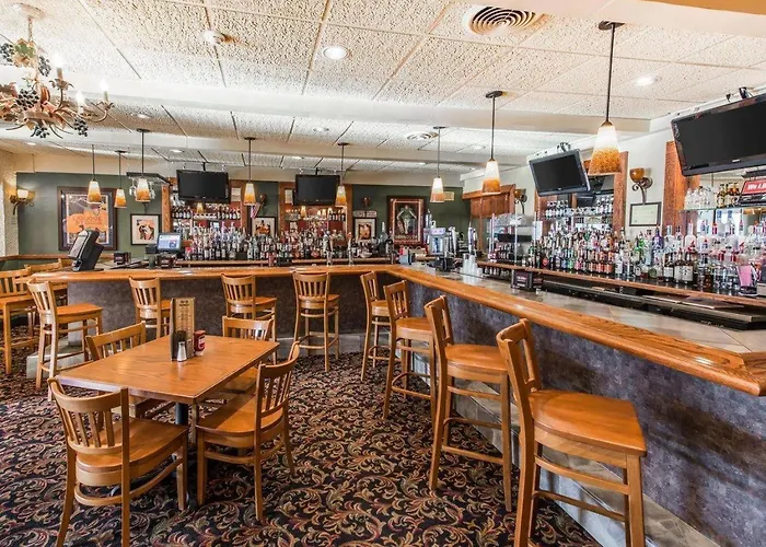 Romantic hotels Quality Inn & Suites Erie Near Casino