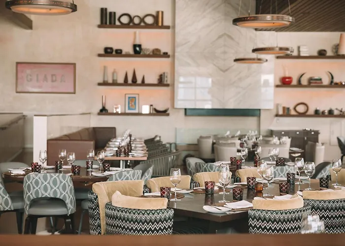  Cromwell, A Caesars Destination (Adults Only)