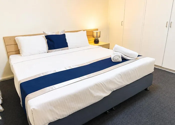 City Edge East Melbourne Apartment