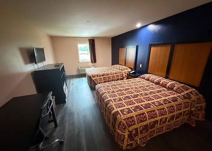 Paradise Inn & Suites