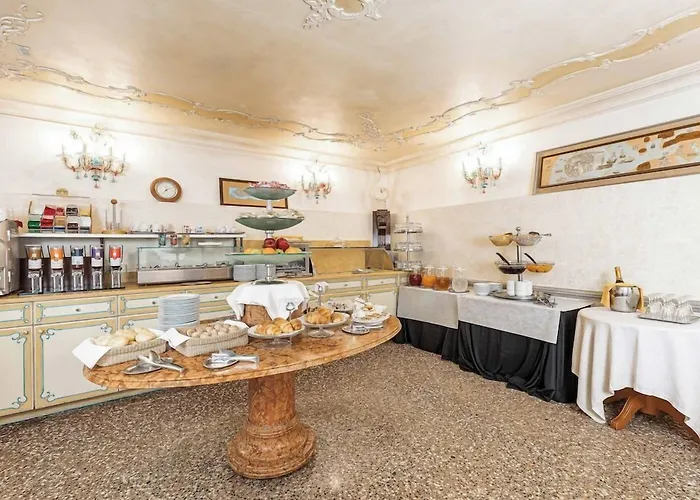 Hotel San Moise