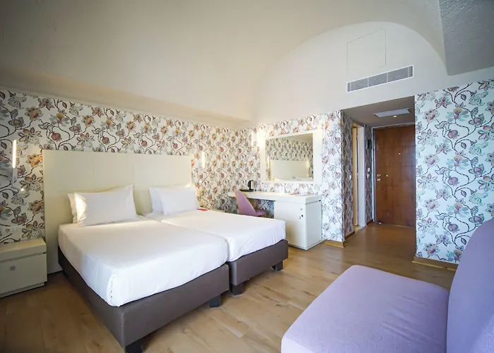 Ramada Loutraki Poseidon Resort