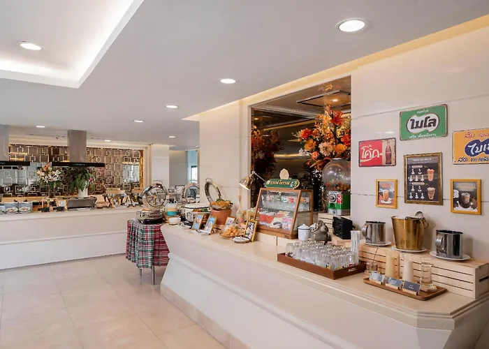 Centre Point Plus Hotel Silom - Newly Renovated