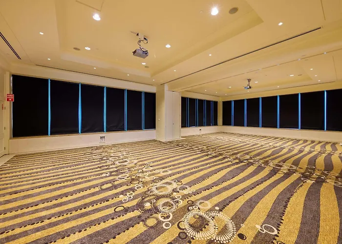 Pullman Reef Hotel Casino