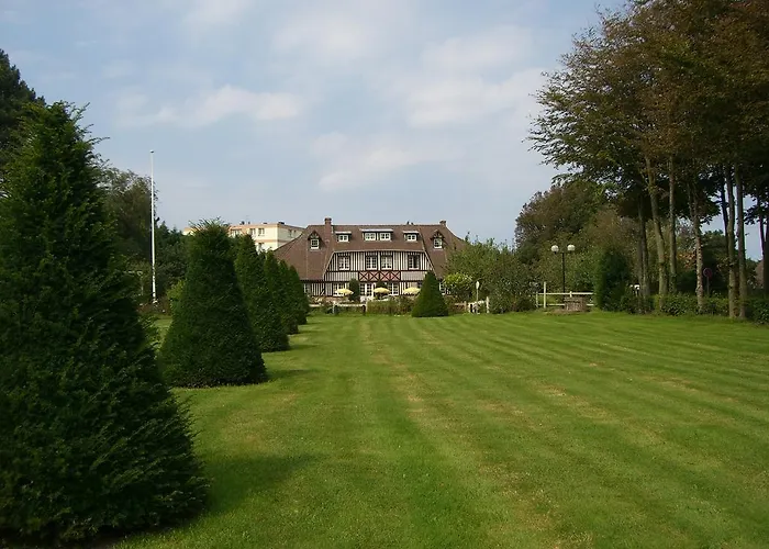 Golf Hotel