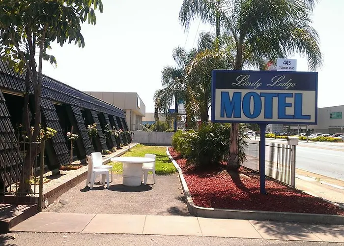 Lindy Lodge Motel