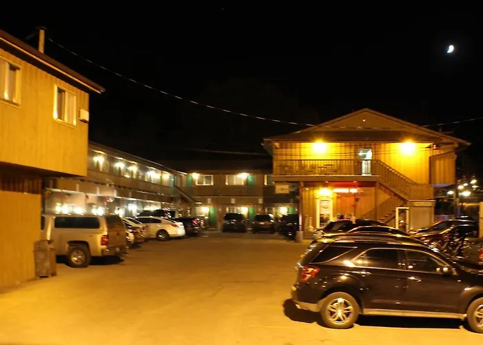 Motel: Gold Country Inn