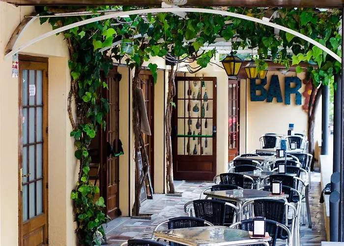  Hostal Lloret