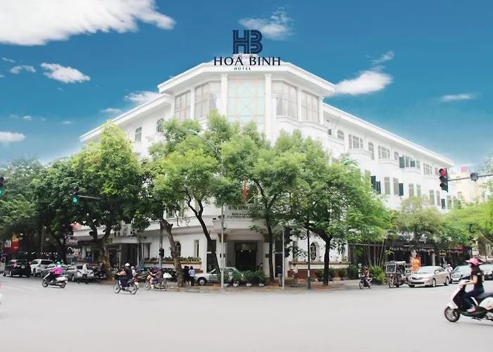 Hotel: Hoa Binh Hotel