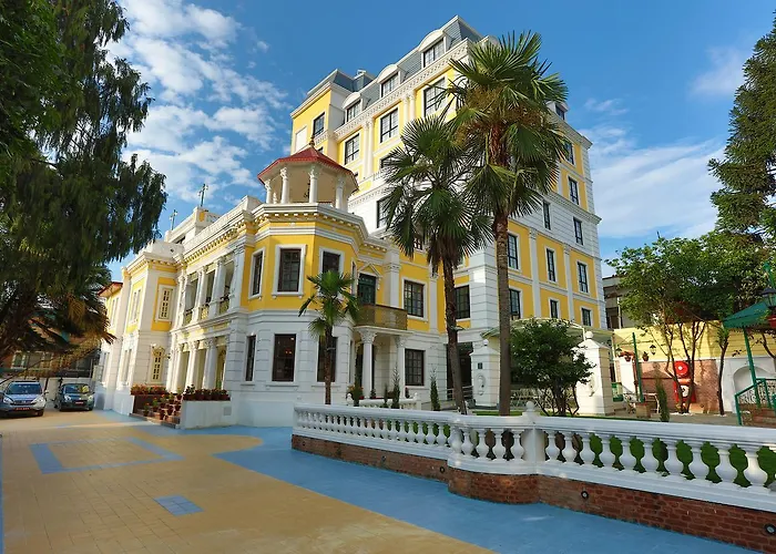 Maya Manor Boutique By Kgh Group