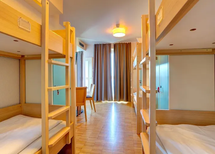3 SterneHotel Meininger Frankfurt/Main Messe