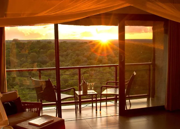 5 star hotel: Victoria Falls Safari Club
