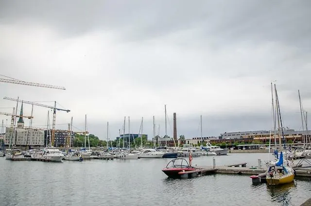  Harbour Hub