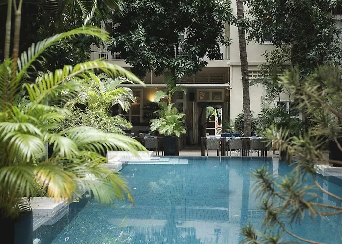 Blue Lime Hotel