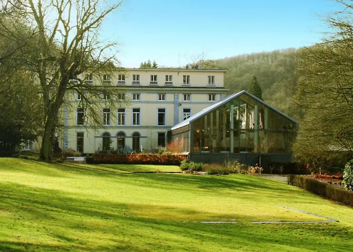 Castel De Pont-A-Lesse